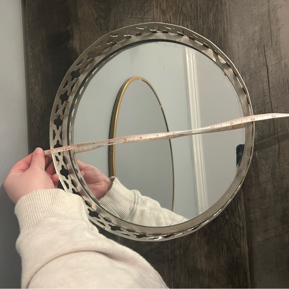 Silver metal  decorative mirror tray - Picture 3 of 4